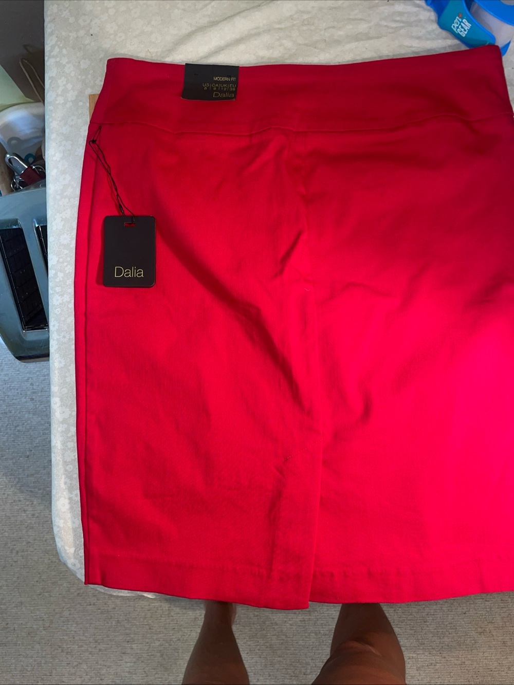 Dalia Vibrant Red Straight Pencil Skirt New with Tags Size 8 Stretch - Picture 2 of 10